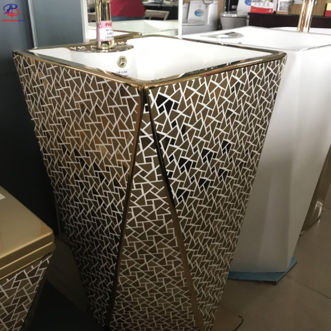 LVB LI-244 (Thiết bị vệ sinh giá rẻ tại Bình Dương)